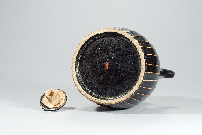 흑유 주전자 이미지 4 보기