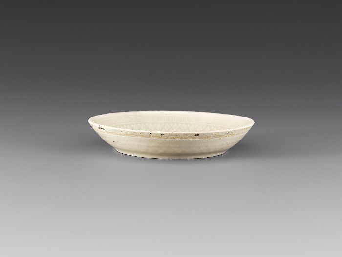 백자 인화 쌍봉 무늬 접시 이미지 1 보기