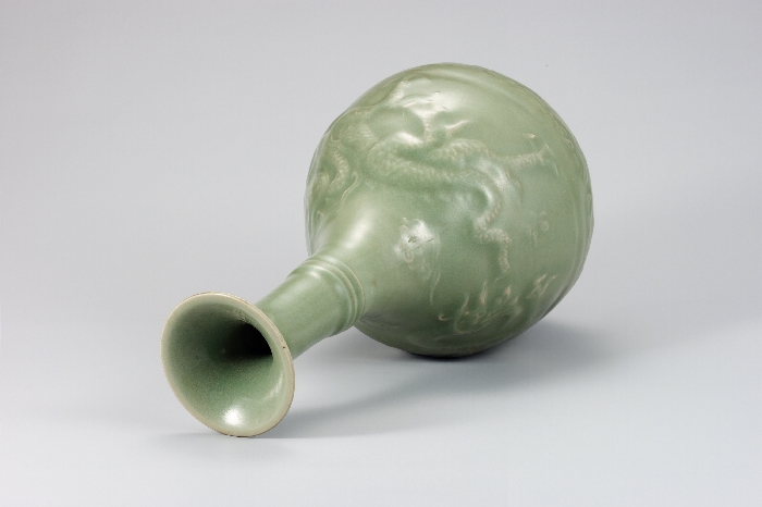 청자 구름 용무늬 병 이미지 5 보기