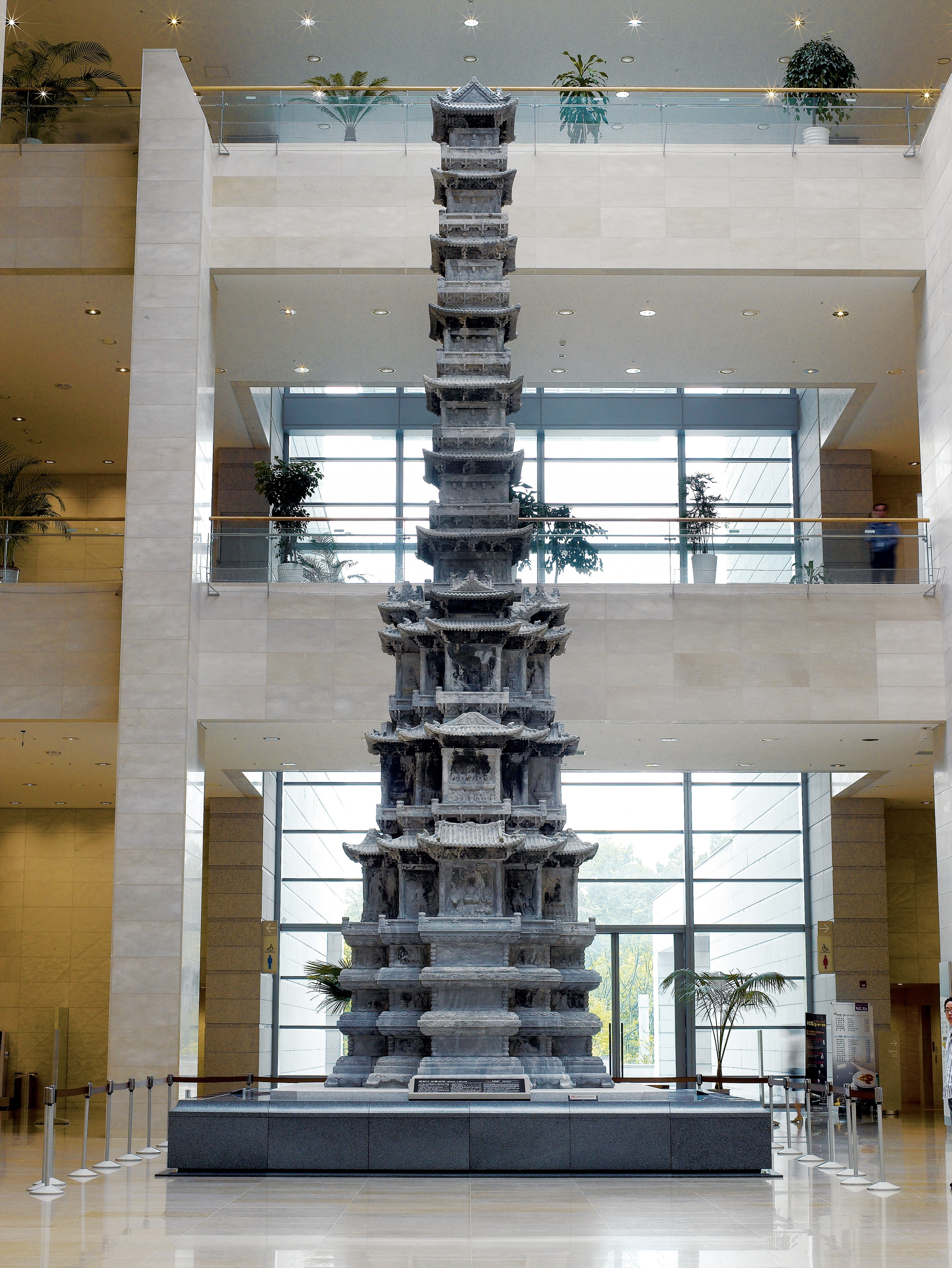 개성 경천사 터 십층석탑 이미지 1