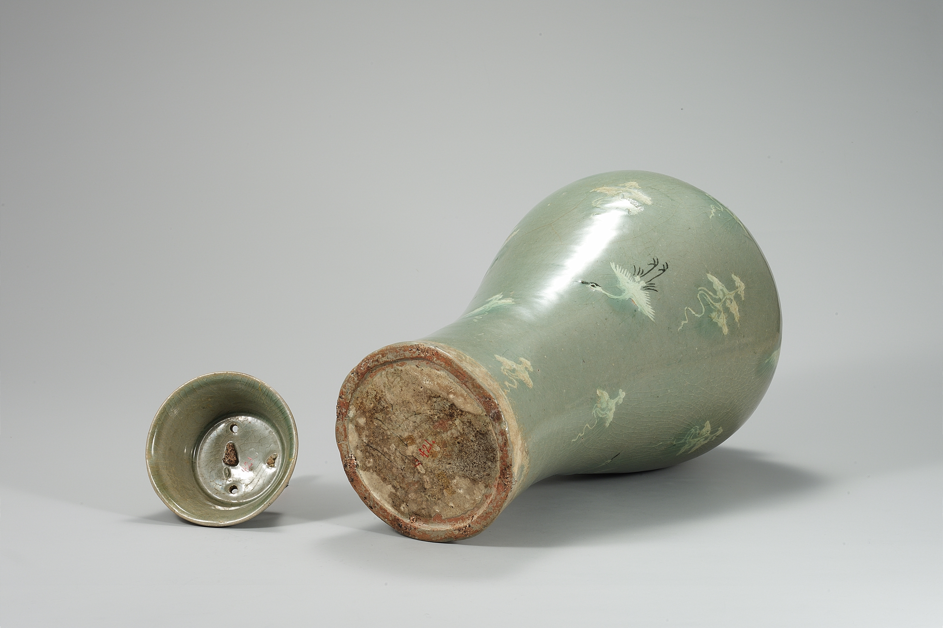 청자 상감 구름 학 무늬 매병 이미지 4