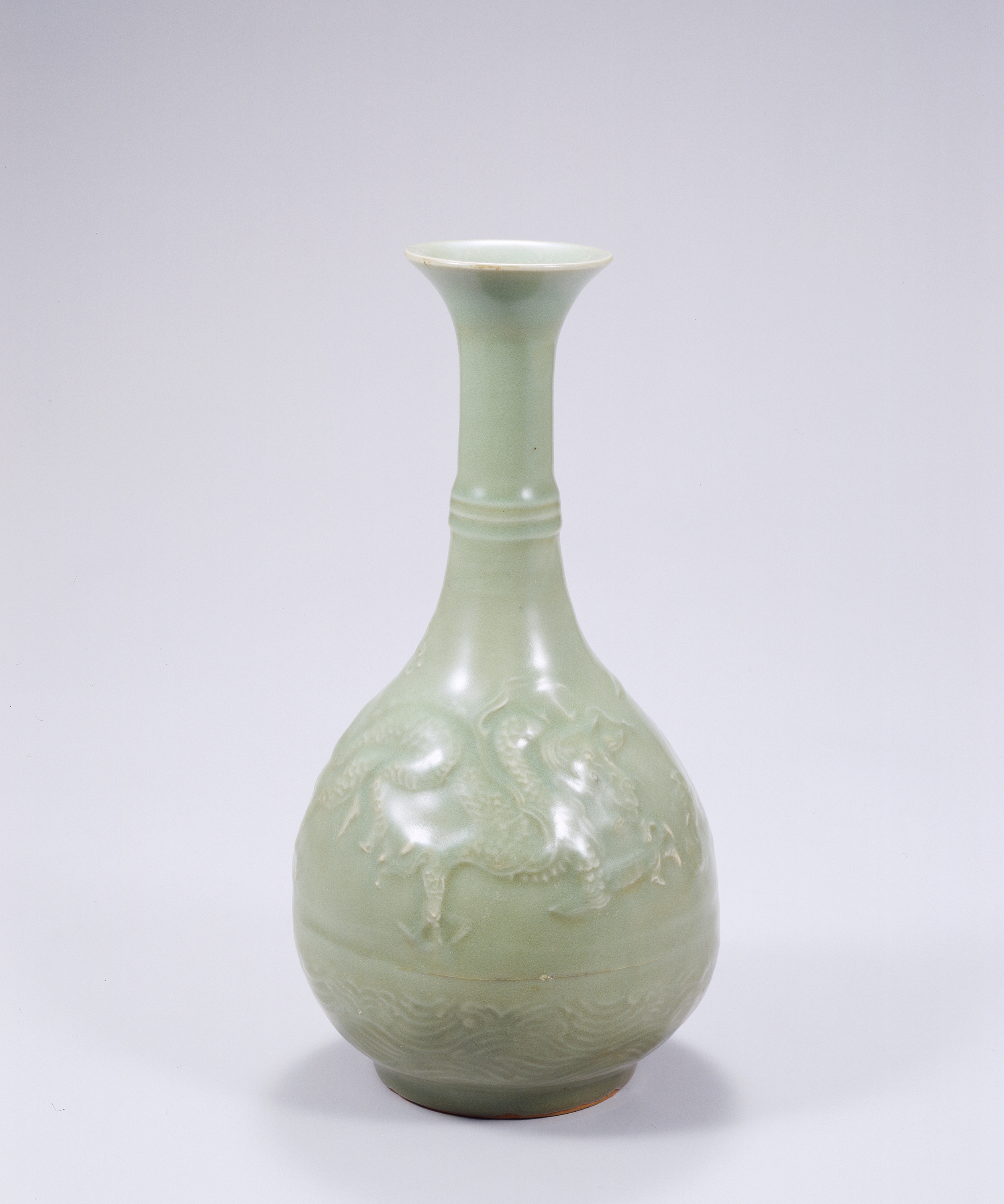 청자 구름 용무늬 병 이미지 1