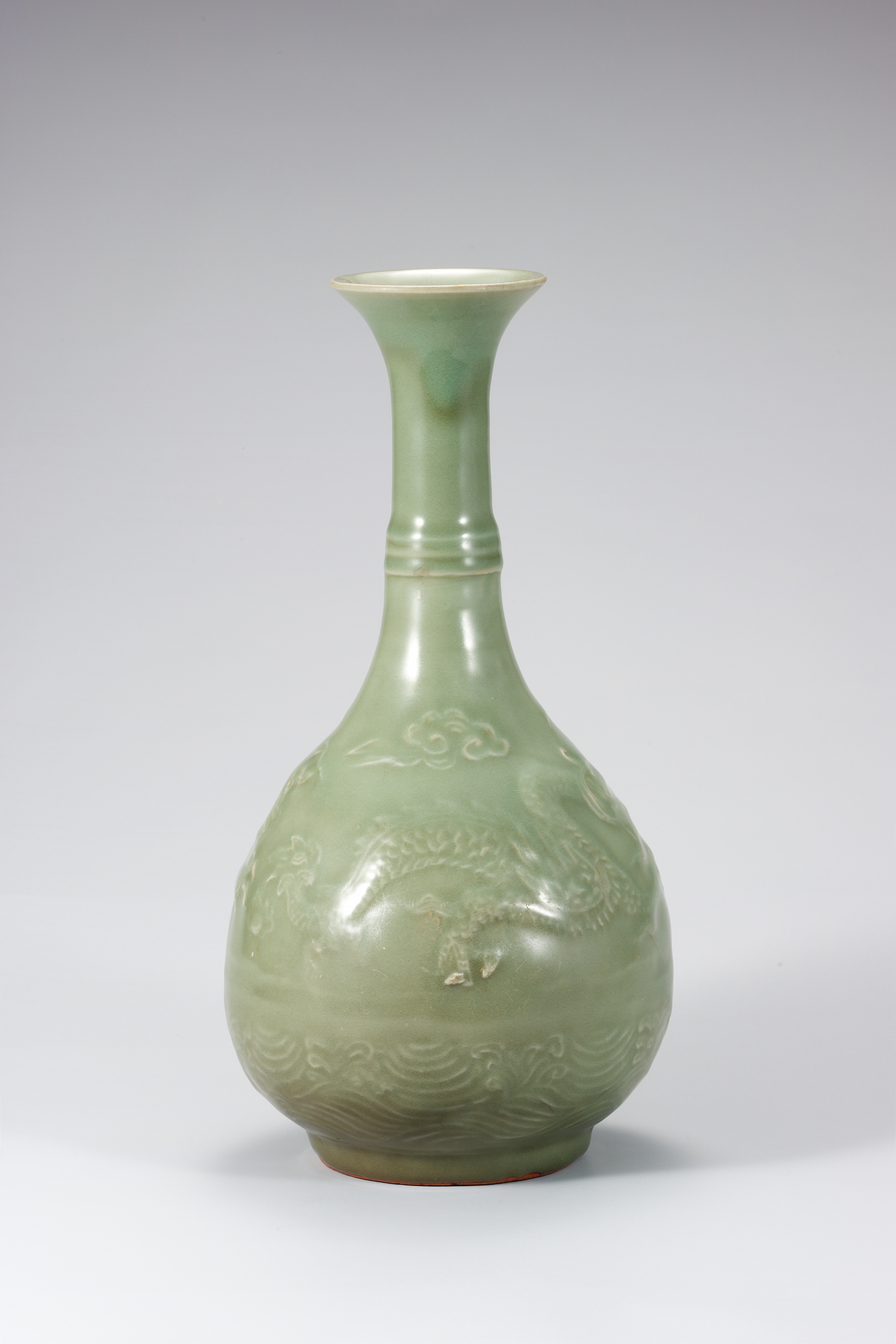 청자 구름 용무늬 병 이미지 3